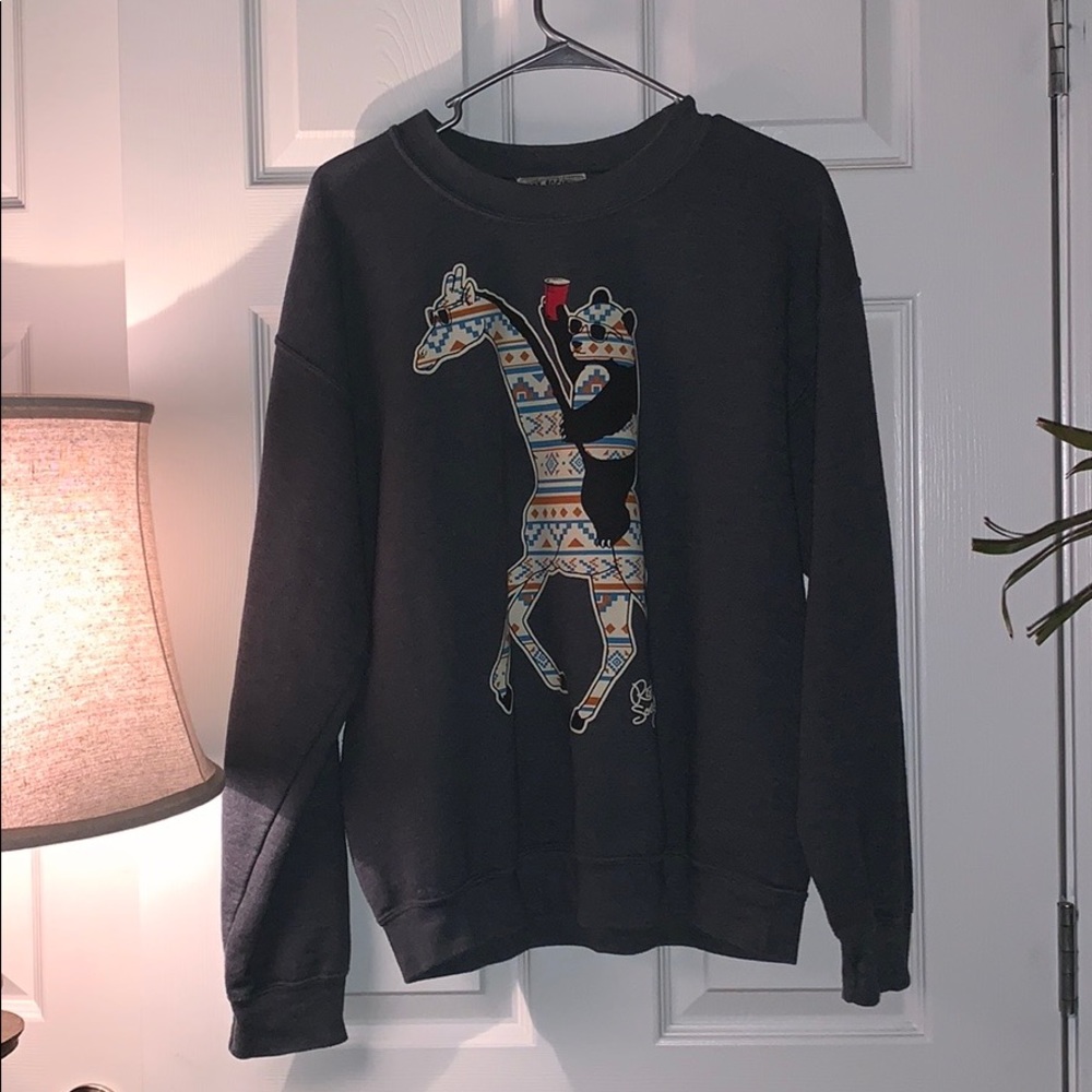 men's sweater, is in good condition